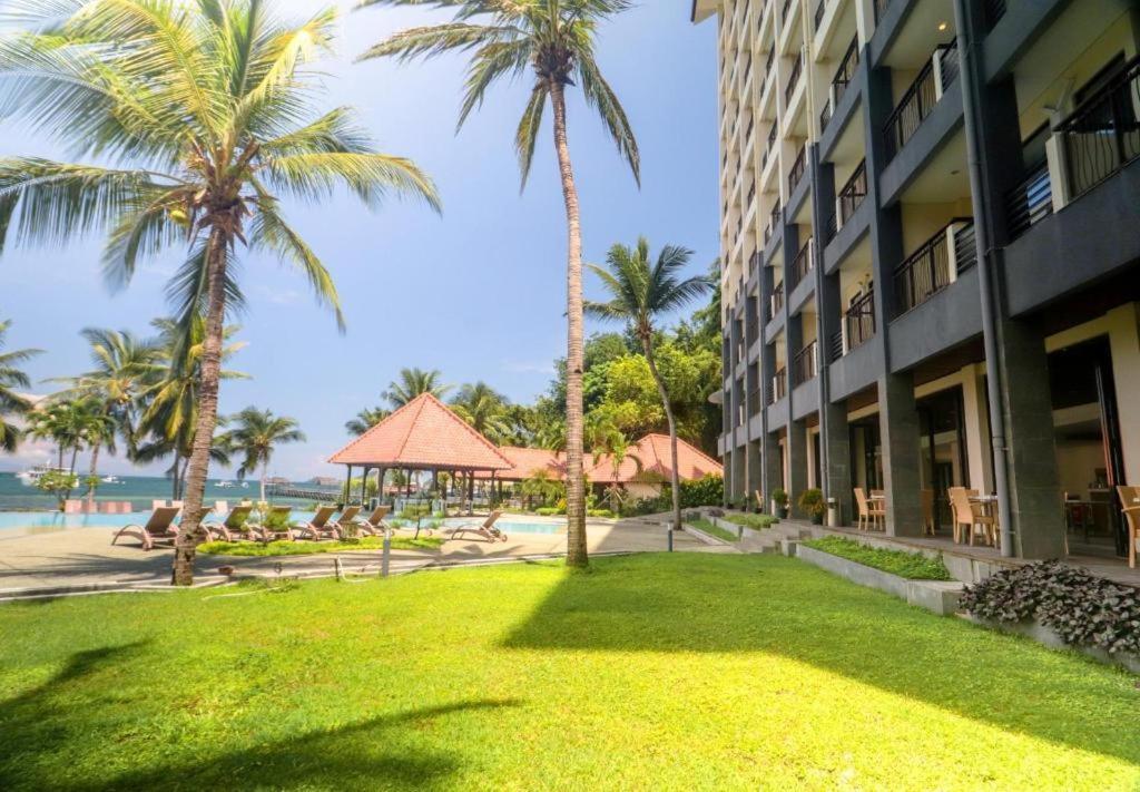 Laprima Hotel Labuan Bajo Extérieur photo