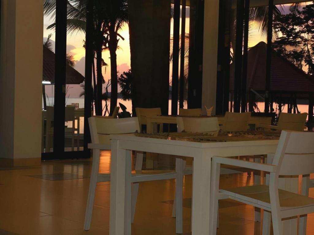 Laprima Hotel Labuan Bajo Extérieur photo