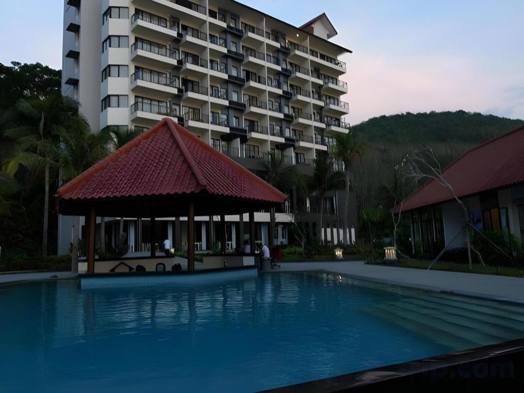 Laprima Hotel Labuan Bajo Extérieur photo