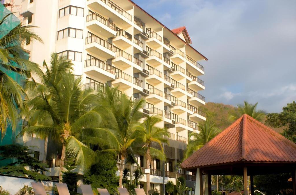 Laprima Hotel Labuan Bajo Extérieur photo