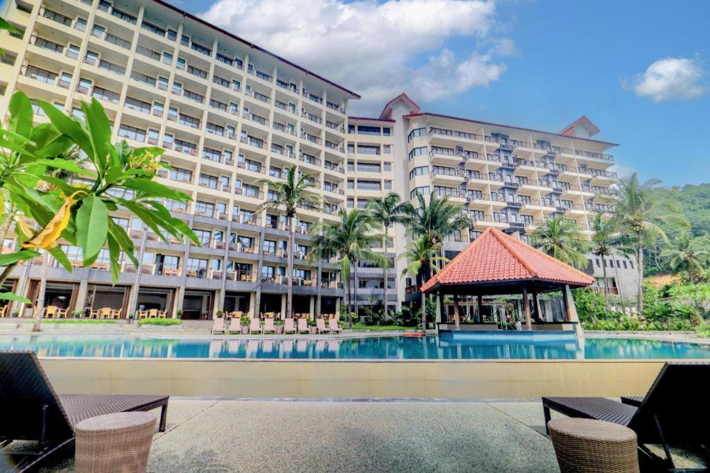 Laprima Hotel Labuan Bajo Extérieur photo