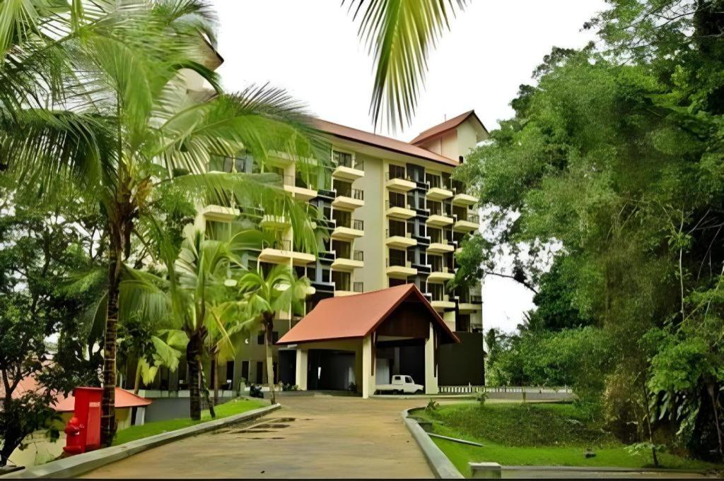 Laprima Hotel Labuan Bajo Extérieur photo