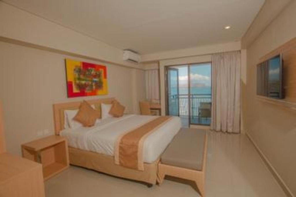 Laprima Hotel Labuan Bajo Extérieur photo