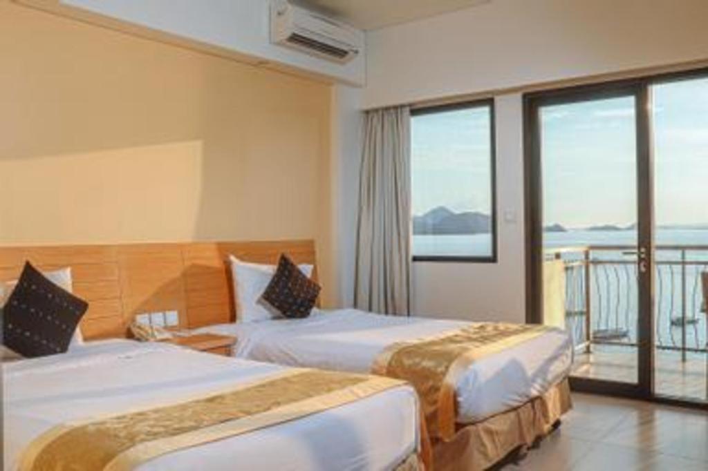 Laprima Hotel Labuan Bajo Extérieur photo